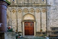 Aritzo-chiesa parrocchiale di San Michele Arcangelo: portale di ingresso