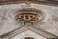 Bonorva: chiesa di San Giovanni Battista: il rosone sopra il portale
