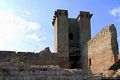 Bosa-resti del Castello di Serravalle: la torre maestra in trachite ocra chiaro