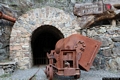 Gadoni-Resti della miniera di rame di Funtana Raminosa: ingresso della galleria La Fenicia