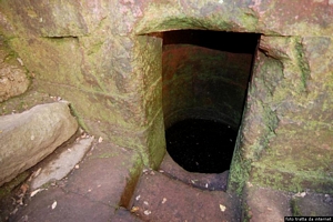 Nuoro-Area archeologica di Noddule: interno del pozzo sacro