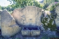 Nureci-Fontana dei Poeti: la seconda dell’installazione con i versi di Melchiorre Murenu