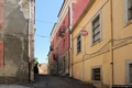 Orune-La via Vittorio Meloni sulla quale dopo il corpo aggiunto al Municipio si affaccia la Casa Murgia