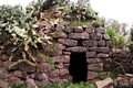 Perfugas-Area archeologica di Niedda: ingresso del Nuraghe complesso Niedda